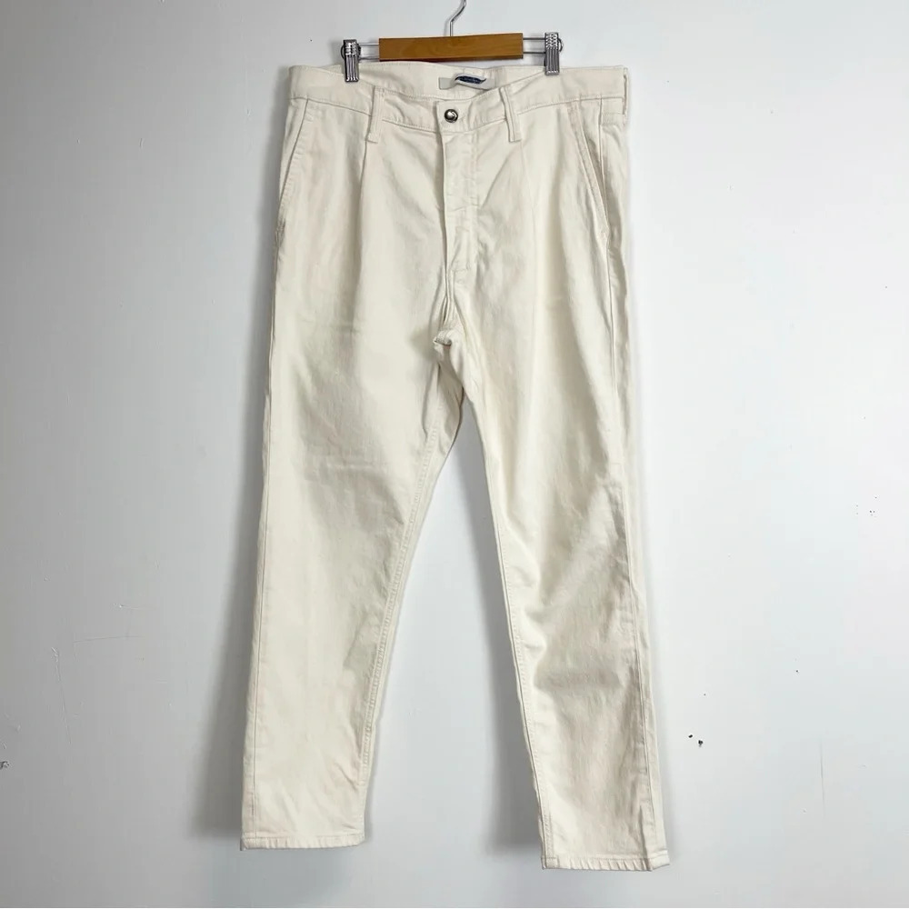 NEW Joes Jeans The Diego Mens Size 31 Ecru Pleated 27.5 In Inseam NWOT